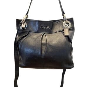 Coach Black Leather Women's Shoulder Bag